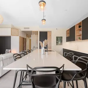 Vignette cuisine noir et bois projet Aix en Provence