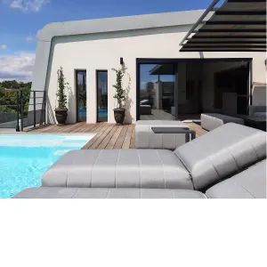 Vignette Terrasse sur toit avec piscine
