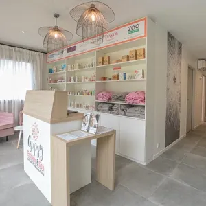 Vignette Agencement sur mesure et de décoration tout en douceur pour ce salon d'esthétique