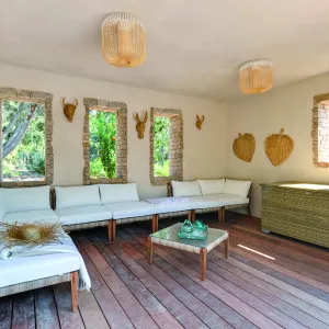 Vignette poolhouse decontracté esprit nature