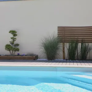 Vignette Peggy Guezello 1001 idées architecte paysagiste/ piscine bleue