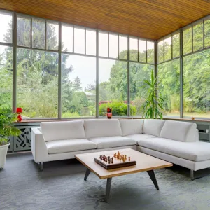 Vignette le canapé d'angle dans la Véranda