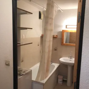 Vignette Salle de bains AVANT