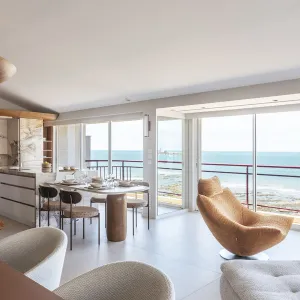 Vignette Rénovation appartement vue mer haut de gamme aux Sables d'Olonne (85)