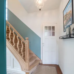 Vignette Gîte vue Meuse - escalier rénové