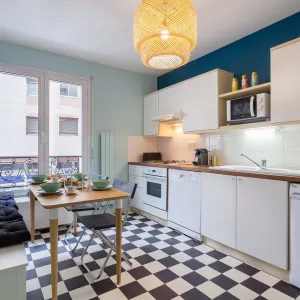 Vignette Une cuisine vintage sous le soleil des Caraïbes à Lyon 6e