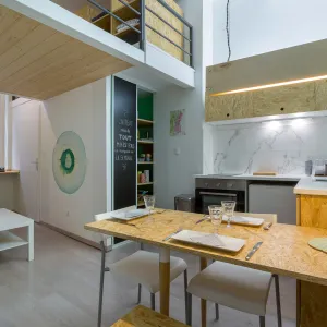 Vignette Un studio habillé d'OSB dans le pentes à Lyon
